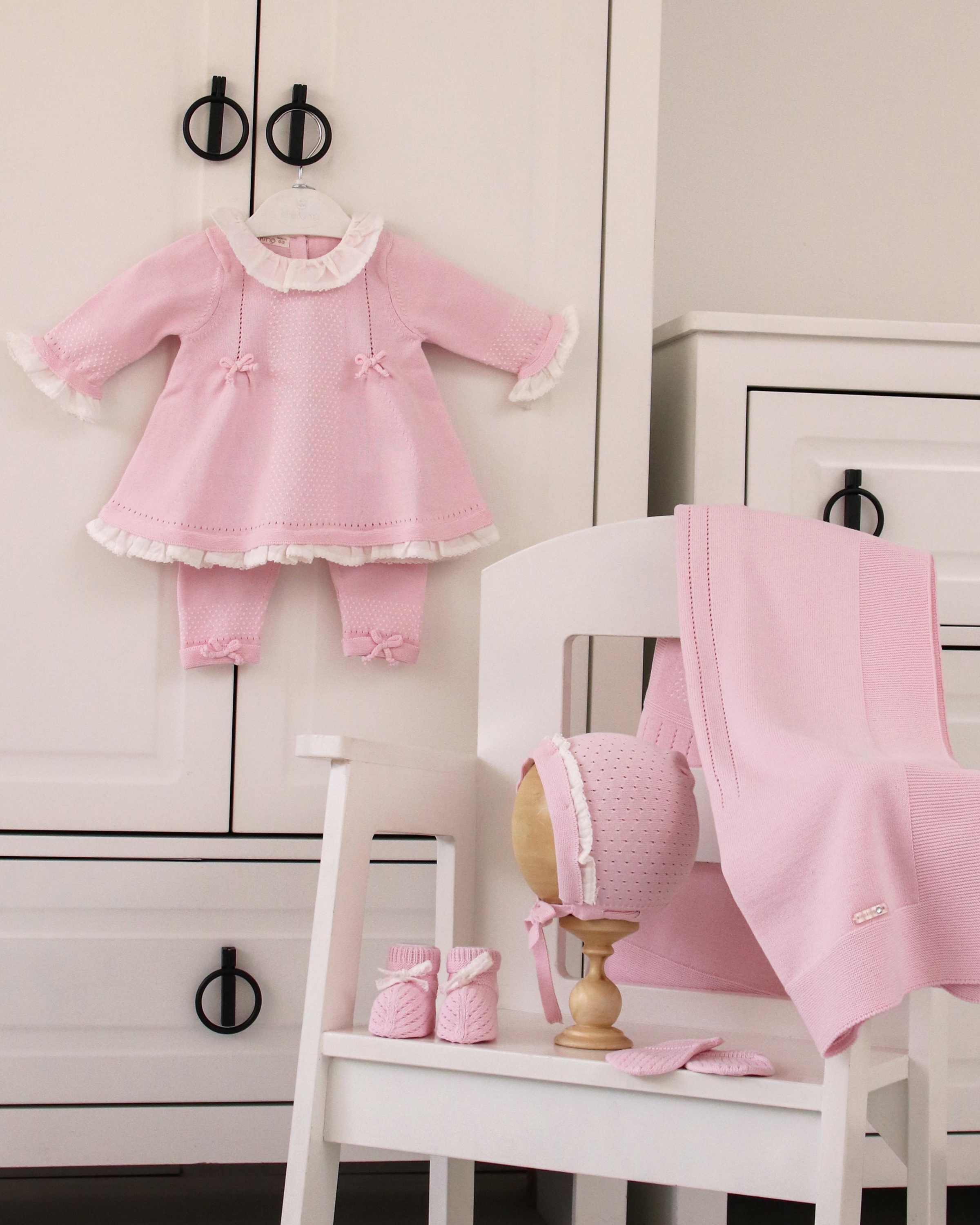 fa228f1c-4a49-48c3-a9b0-61e1b90f406d