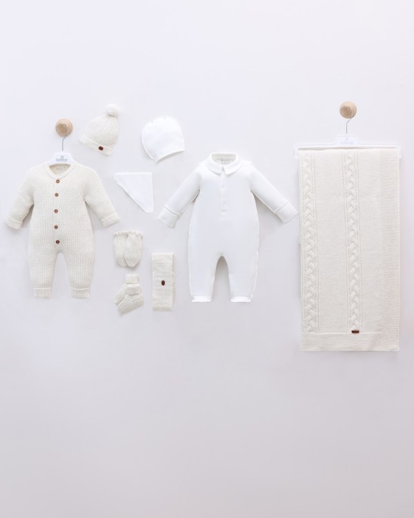Coffret bébé de Naissance 9pcs 0-3 Mois LEO KING (En laine)
